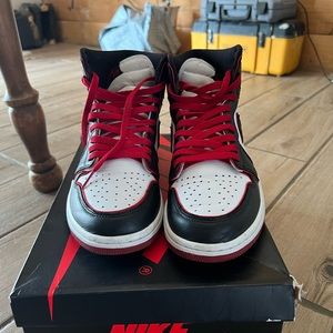 Jordan 1 Bloodline